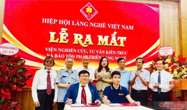 Lễ k&yacute; kết hợp t&aacute;c giữa Viện v&agrave; c&aacute;c đơn vị, doanh nghiệp.
